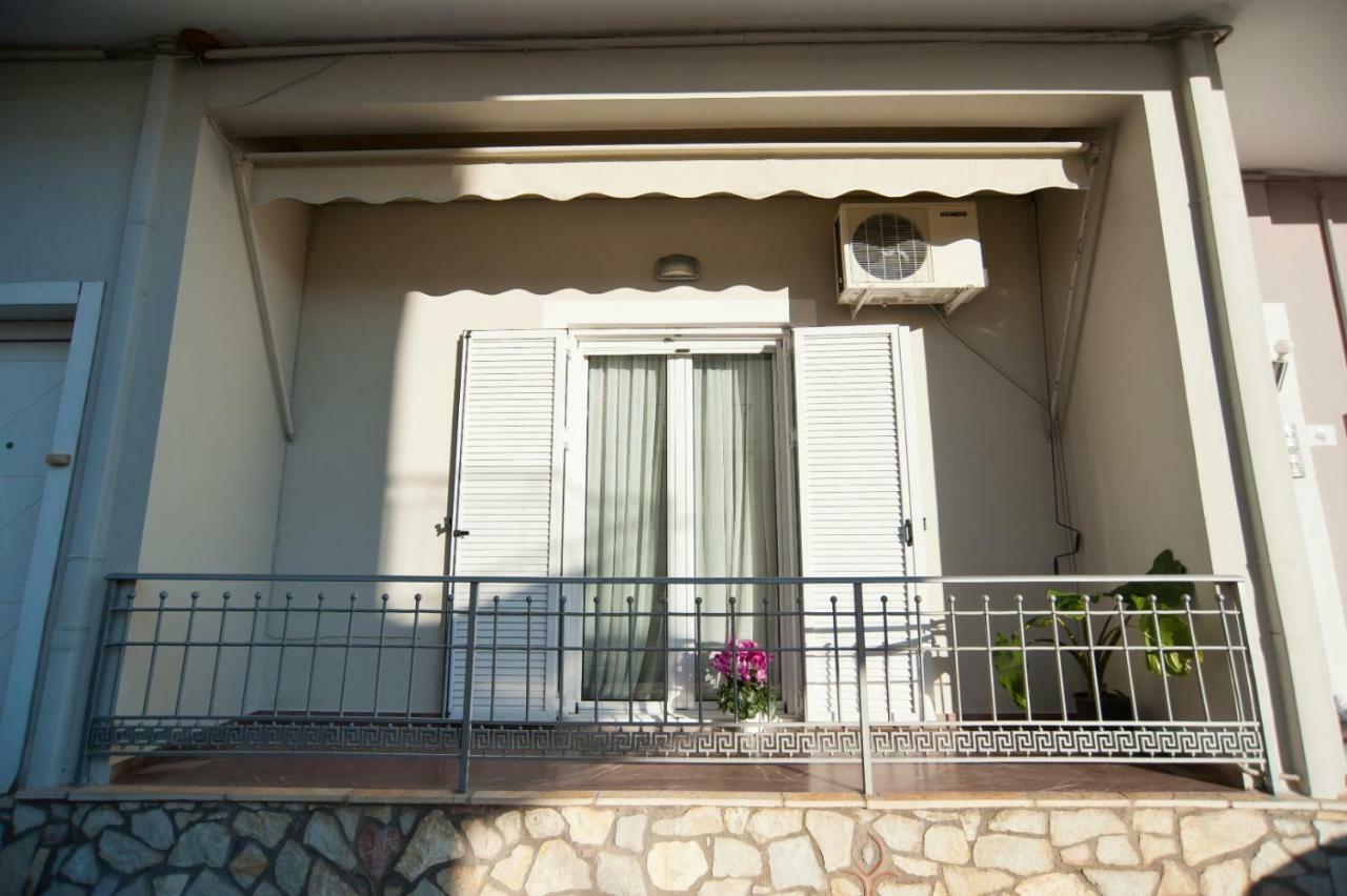 Luxury Seafront House Nearby Delphi Kirra Exterior foto